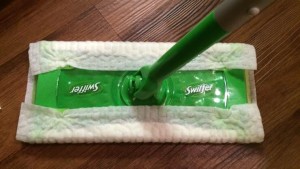 アメリカ版クイックルワイパーのSwiffer® Sweeper