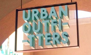 Urban Outfitters（アーバン・アウトフィッターズ）