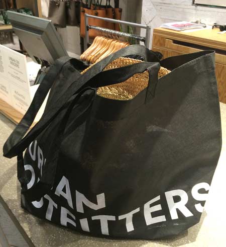 Urban Outfitters（アーバン・アウトフィッターズ）ショッパーズバッグ