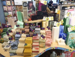 ホールフーズは地元を応援しています!