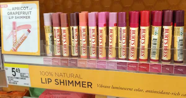 Burts Bees の薄付きリップ