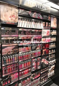 Walgreens REVLONのコスメ売り場