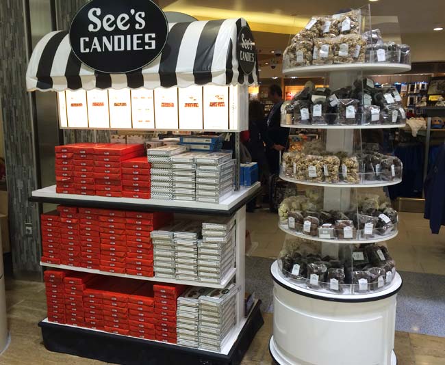 ロサンゼルス国際空港内のお土産売り場 See's Candies