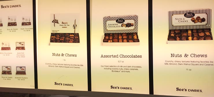 ロサンゼルス国際空港内のお土産売り場 See's Candies