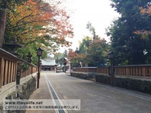 健軍神社の境内までの石畳の通路