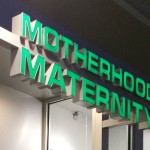アメリカのマタニティウェア Motherhood Maternity 外観