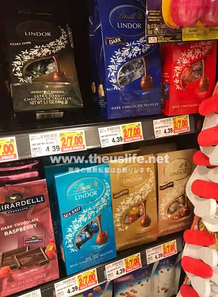 アメリカのスーパーに並ぶリンドールのチョコレート