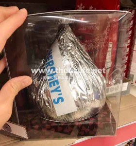 ハーシーズの巨大キスチョコ