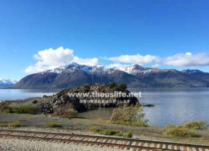 アラスカ鉄道での海岸近く